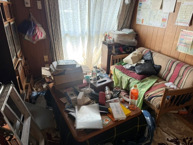 名古屋市熱田区K様の売却予定の一軒家解体前の残置物撤去画像